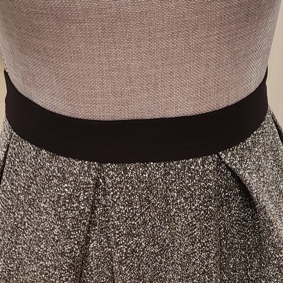 Stylish Skater Skirt - Picture 3 of 5